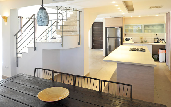 Real-estate Photography for Airbnb.com